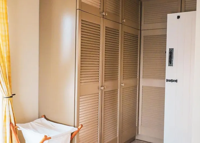 Вилла Smiley's *